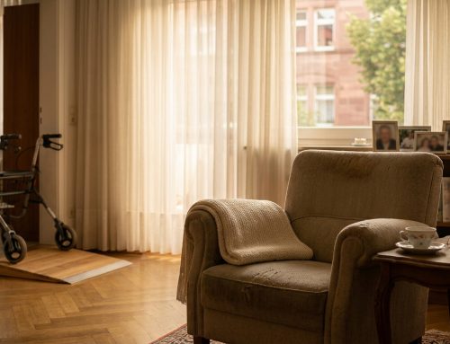 Pflege zu Hause oder Pflegeheim? In 6 Schritten zur häuslichen Pflege in Frankfurt